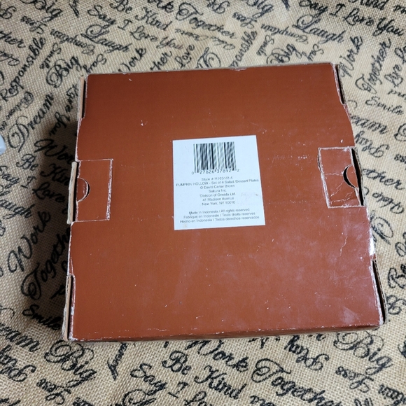 🛒🛍️💥Vintage oneida pumpkin hallow set of 4 dessert /salad plates w/box - Picture 5 of 12